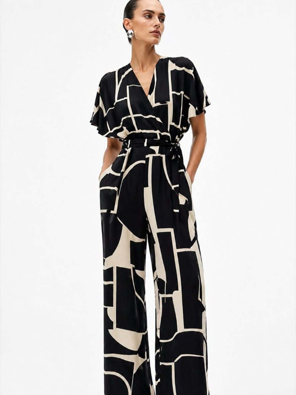 Avant Garde! Mango Satin Flutter Sleeve Jumpsuit (Size M, NWOT)